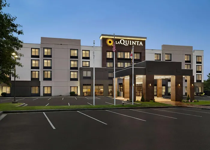 La Quinta By Wyndham Newark - Elkton Hotel