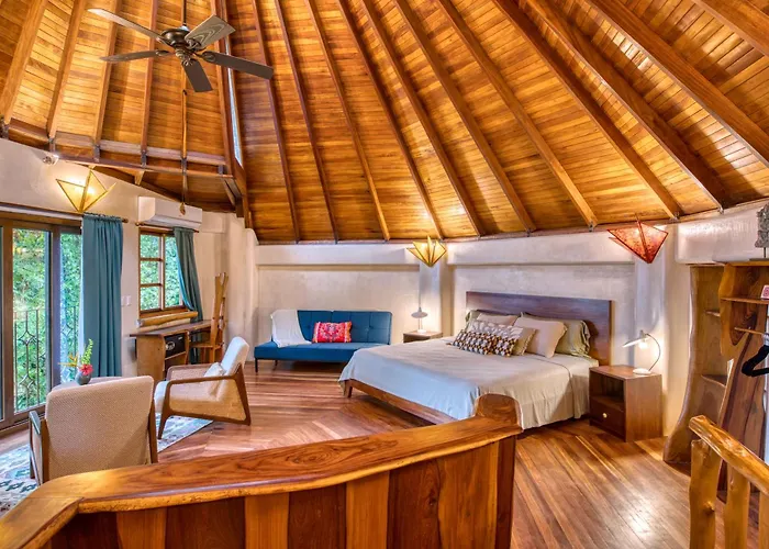 Hotel Amor De Mar Montezuma