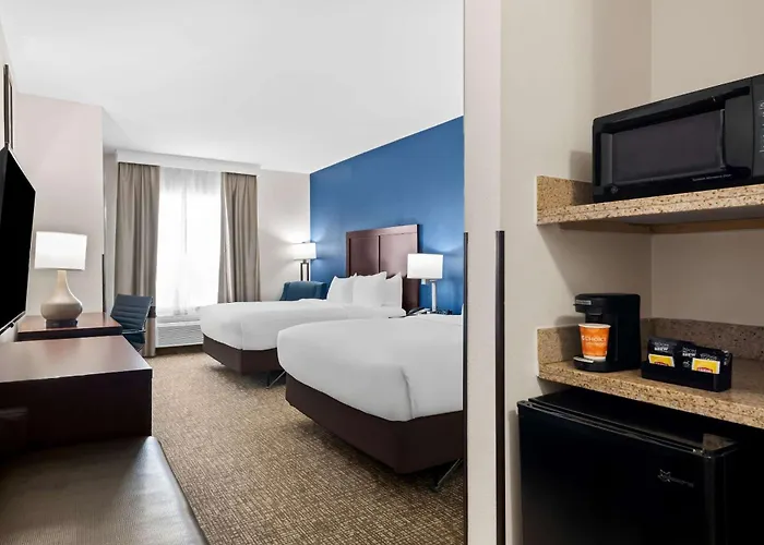 Comfort Inn & Suites Near Lake Lewisville Corinth