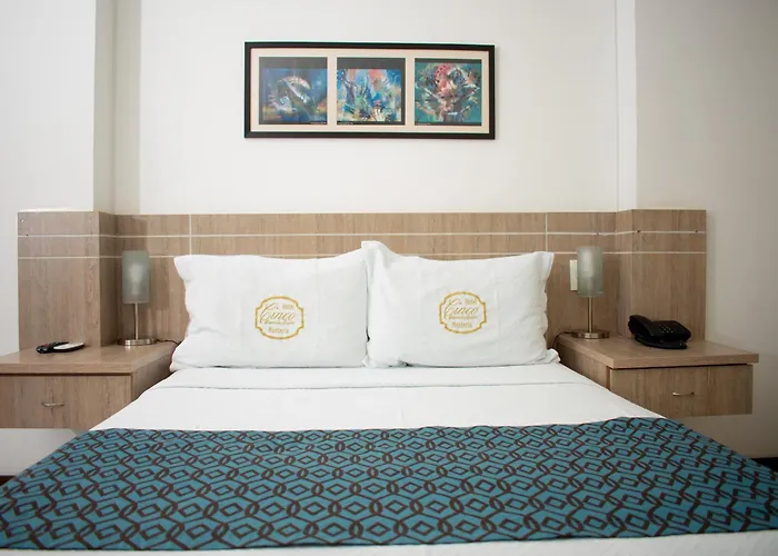 Hotel Cinco Monteria