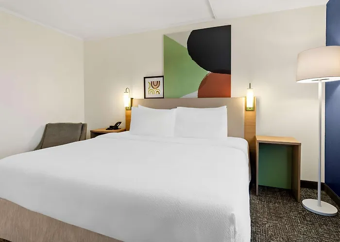 Spark By Hilton Daleville Roanoke North