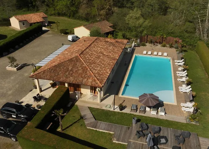 Hôtel LES LODGES D'EAUZE