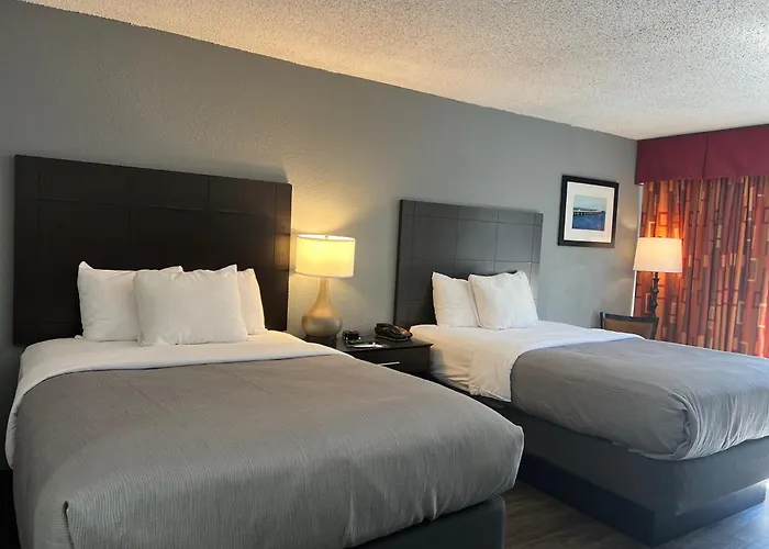 Quality Inn & Suites Bayside Near Pensacola Beach