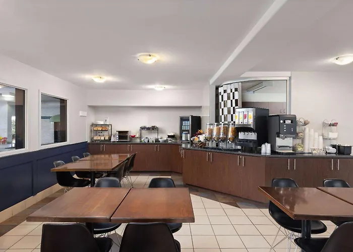 Super 8 By Wyndham St-Jerome
