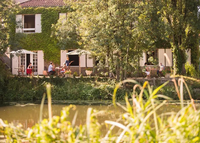 Logis Auberge De La Riviere
