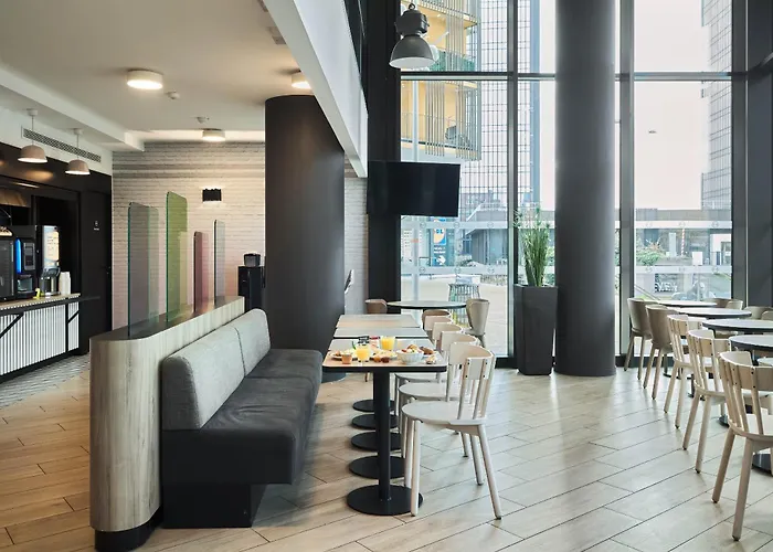 B&B Paris Porte De Bagnolet