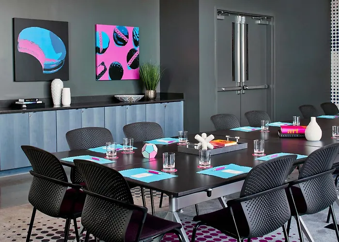 Aloft Hamilton Place