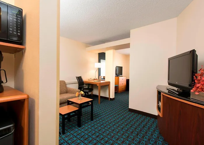 Fairfield Inn & Suites By Marriott Bloomington