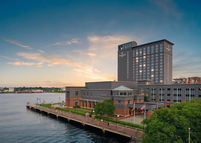 Renaissance Portsmouth-Norfolk Waterfront Hotel