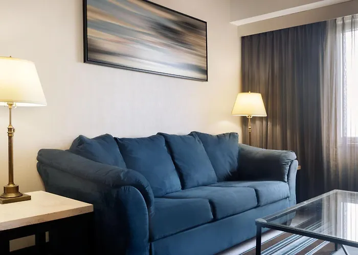 Courtyard By Marriott New York Jfk Airport