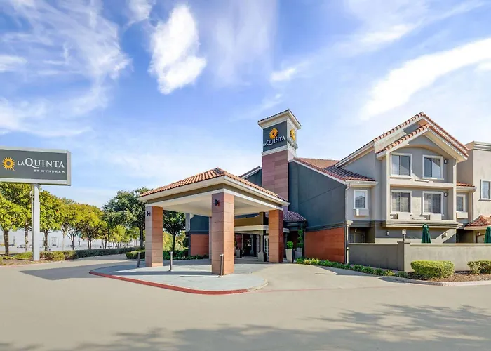 La Quinta By Wyndham Dallas Dfw Airport North Irving