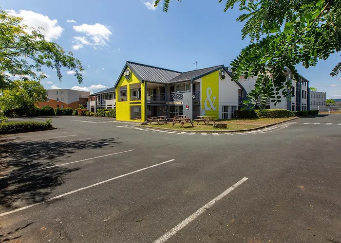 B&B HOTEL CHATEAUROUX Aéroport