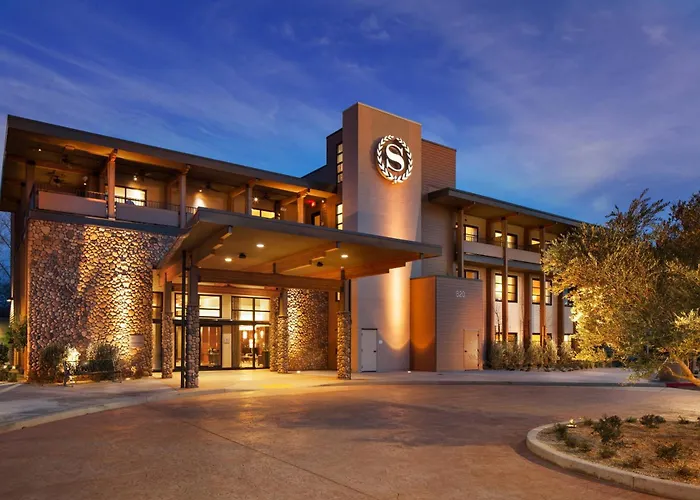 Sheraton Redding Hotel At The Sundial Bridge