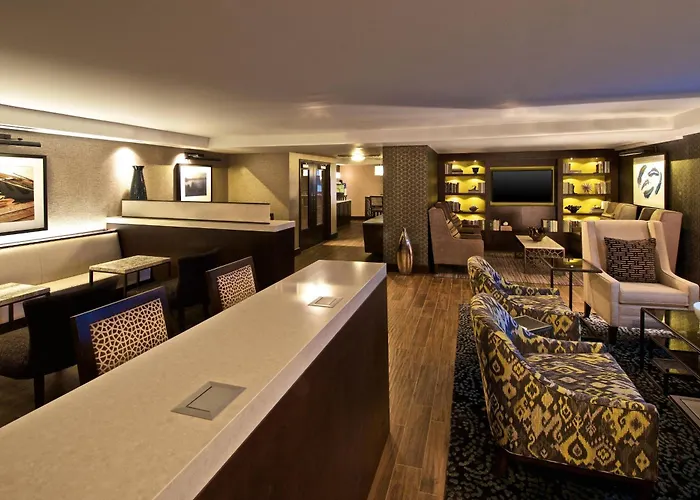 Sheraton Minneapolis West Hotel