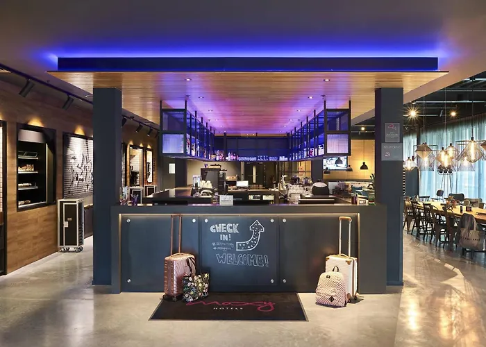 Moxy York