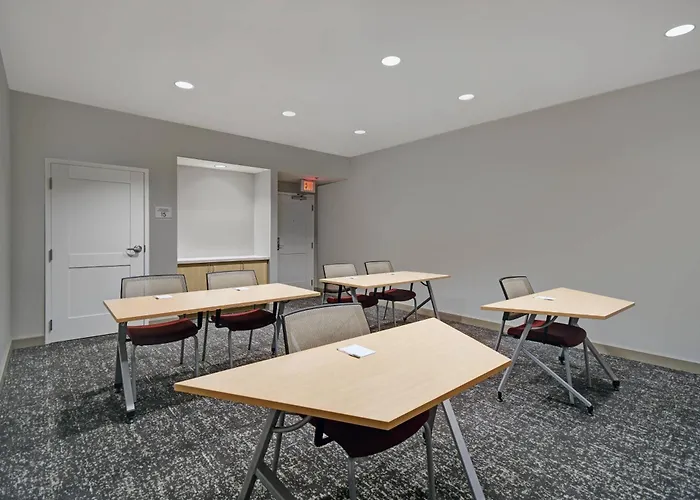 Towneplace Suites By Marriott Fall River Westport