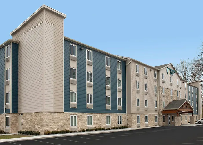 Woodspring Suites Airport