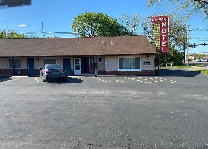 Courtesy Motel