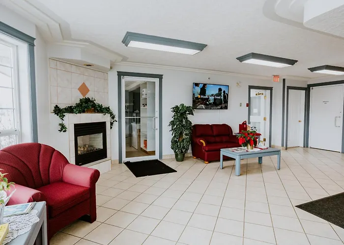 Western Budget Plus Mosaic Suites