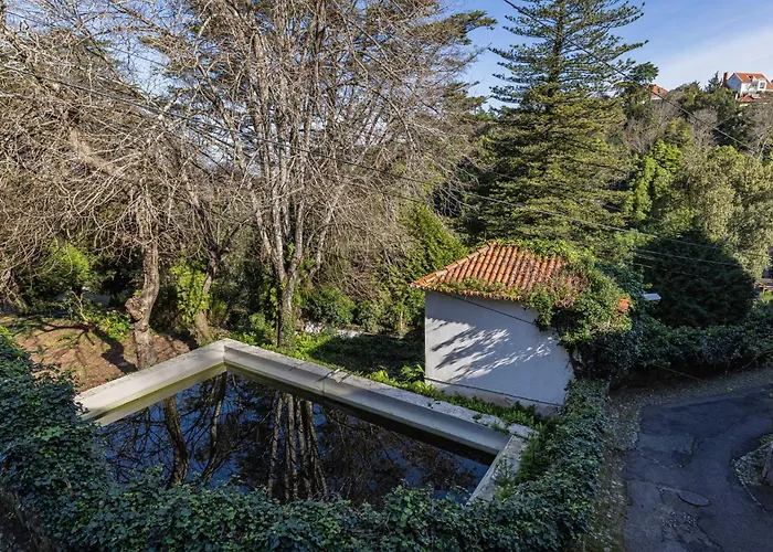 Unique Double Room In 17-Century Sintra Center Home With Snooker, Piano, Patio And Bbq