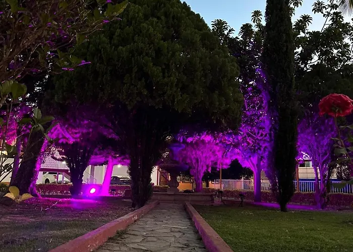 Hotel Cuatro Caminos