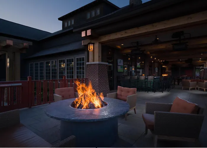 The Craftsman Inn & Suites