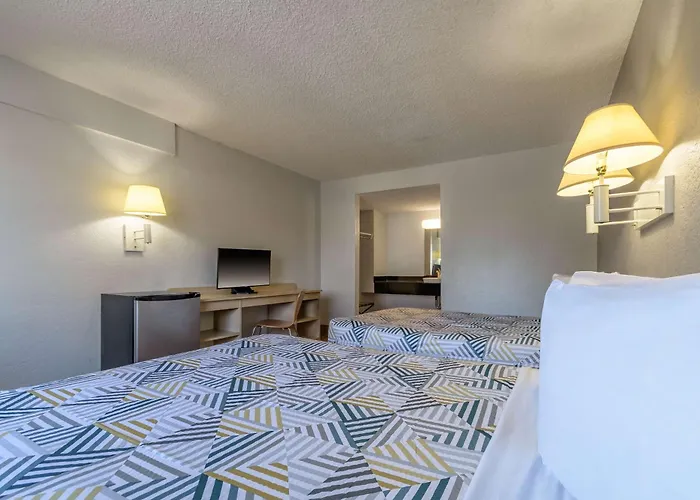 Motel 6 Hayward, Ca- Silicon Valley Gateway