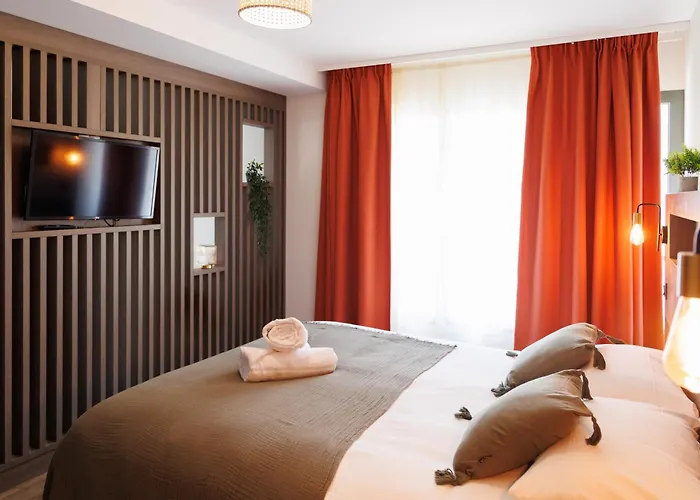 Appart'hôtel Le Corot - Accès Autonome - Saint-Junien Centre