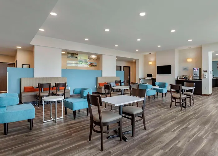 Sleep Inn & Suites Milwaukee-Franklin