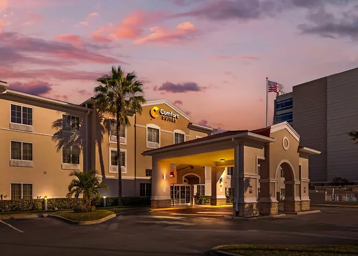 Comfort Suites Downtown