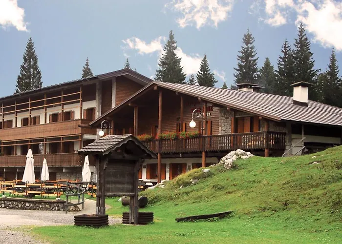 Rifugio Escursionistico Tita Piaz