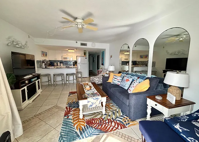 "Summer Winds" At Sunglow Resorts With Spectacular Ocean Views