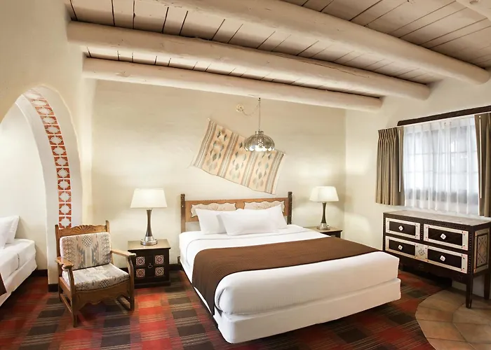 Sagebrush Inn & Suites Taos