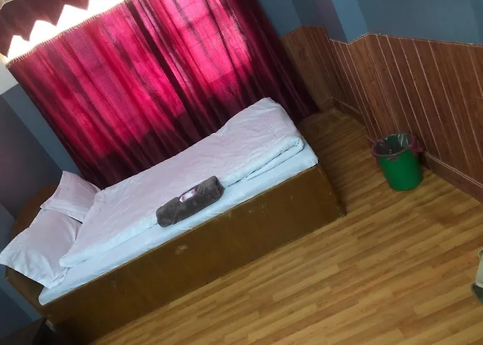 Hotel Trilok