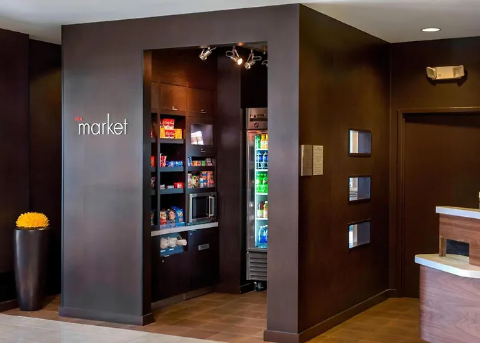Courtyard By Marriott Paramus
