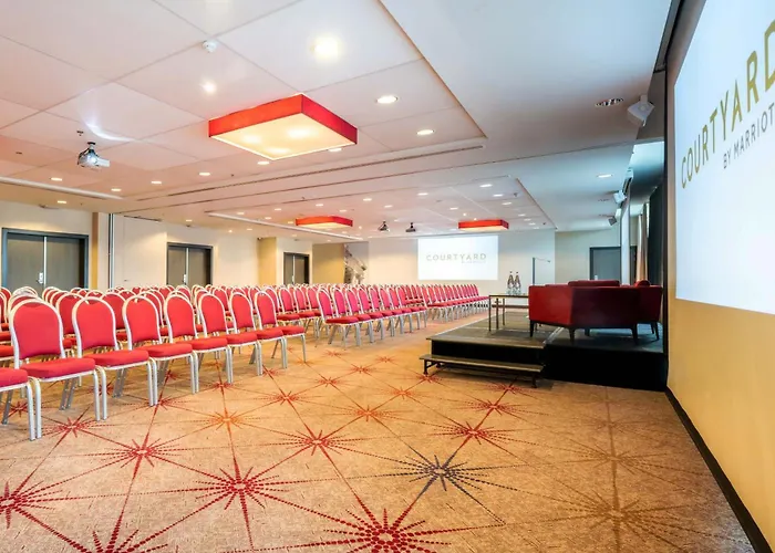 Courtyard By Marriott