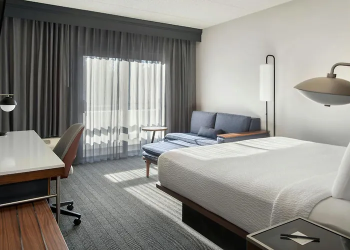 Courtyard By Marriott Rye
