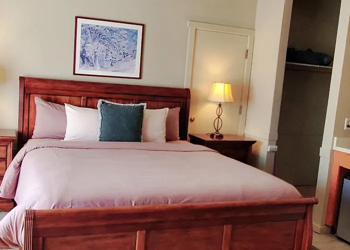 Carmel Valley Lodge