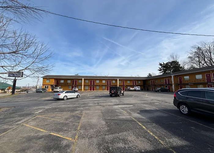 Economy Inn & Suites
