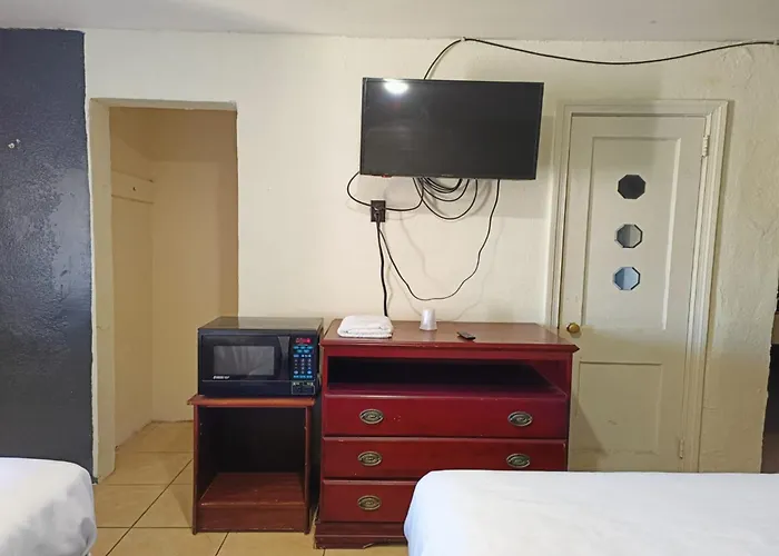 Crown Inn By Oyo Orangeburg Hwy 301