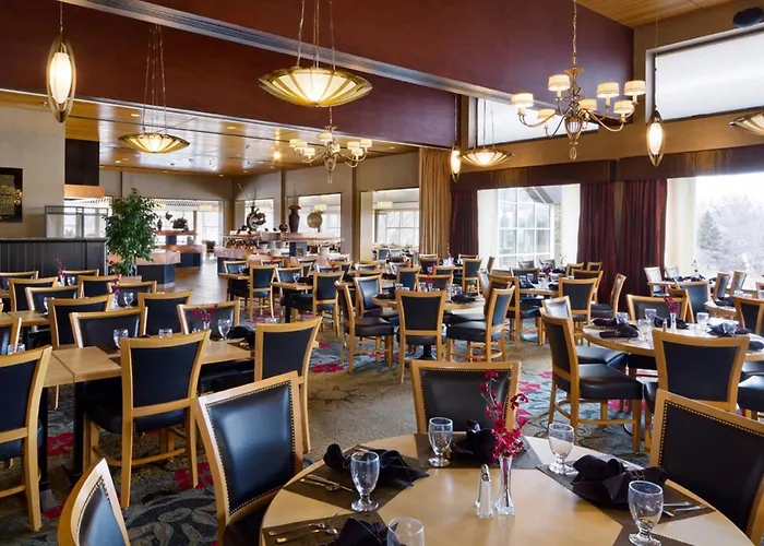 Crowne Plaza Minneapolis West By Ihg