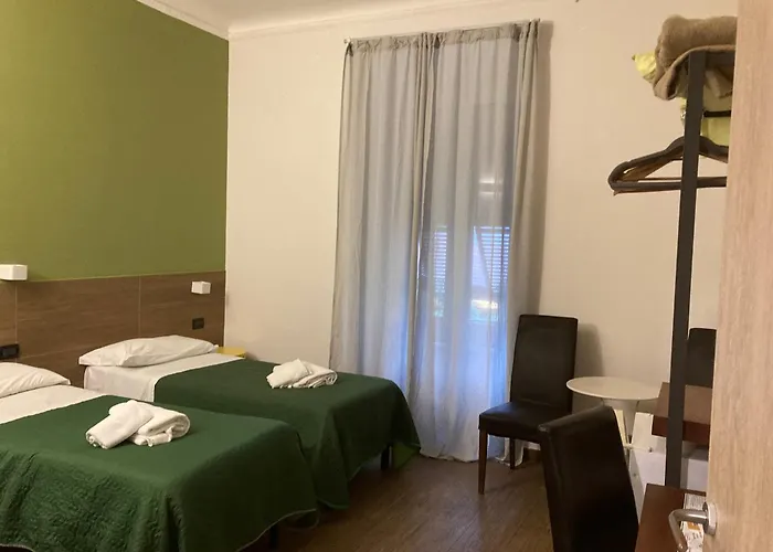 Bella Napoli Guesthouse Trattoria Pizzeria La Spezia