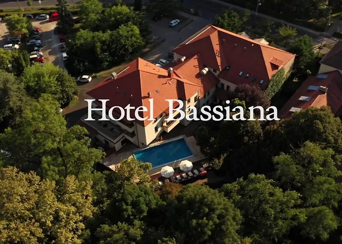Bassiana Hotel Es Etterem
