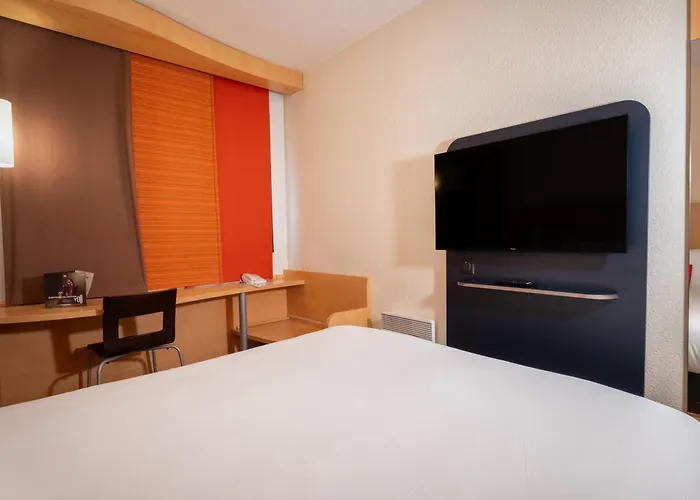 Ibis Paris Pont De Suresnes Longchamp