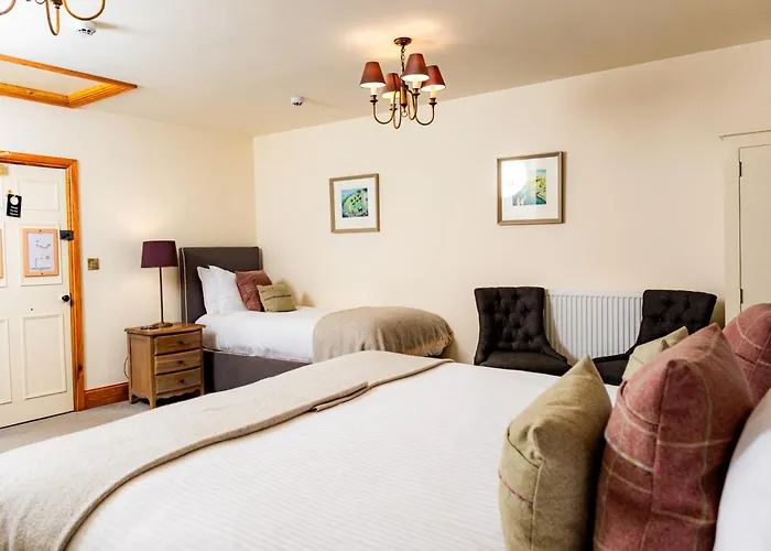 Ravenstone Manor