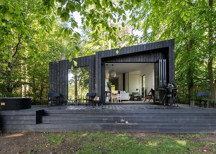 Fritton Lake Retreats