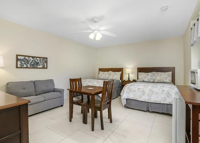 The Fairways Inn Of Naples Naples Park