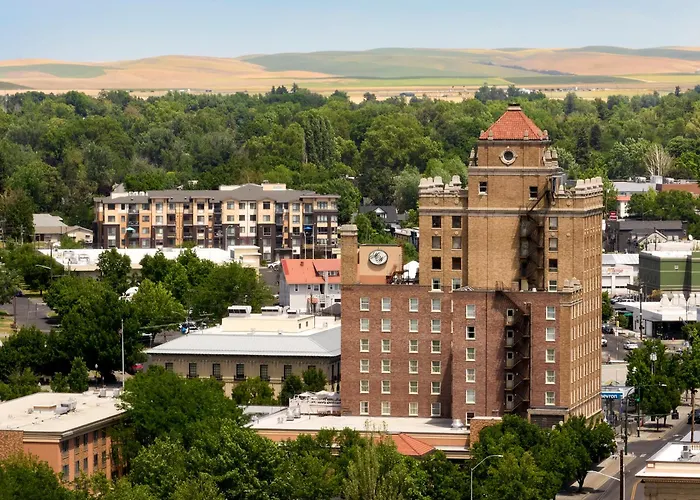 Marcus Whitman Hotel