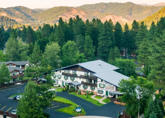 Blue Elk Inn