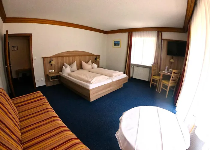 Aktivhotel&Gasthof Schmelz Ihr familienfreundliches Urlaubs Hotel mit Wellness, Almsauna, Chiemgau Karte Inzell
